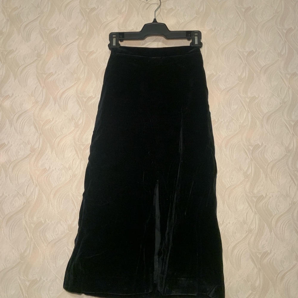 Vintage 1970s Black Velvet Midi Skirt
